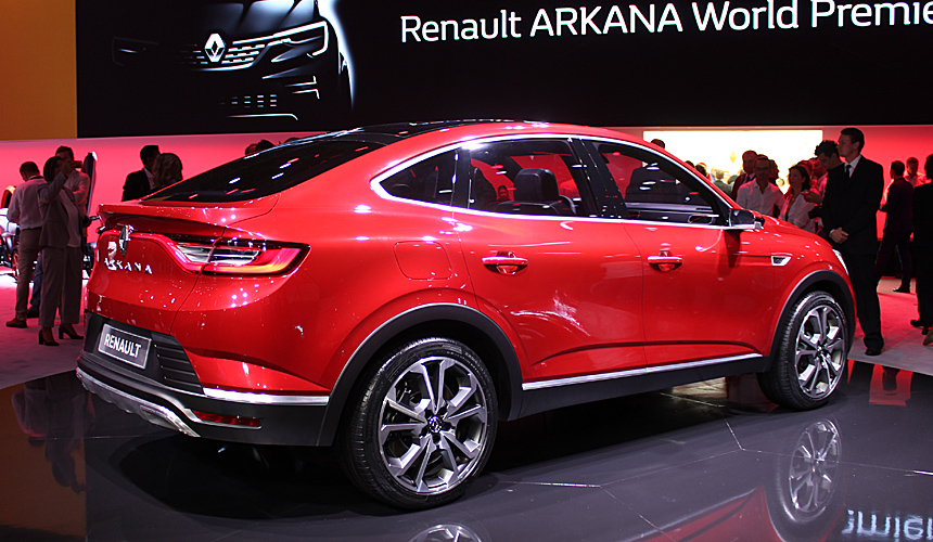 Новый кроссовер Renault Arkana понесет купеобразие в массы